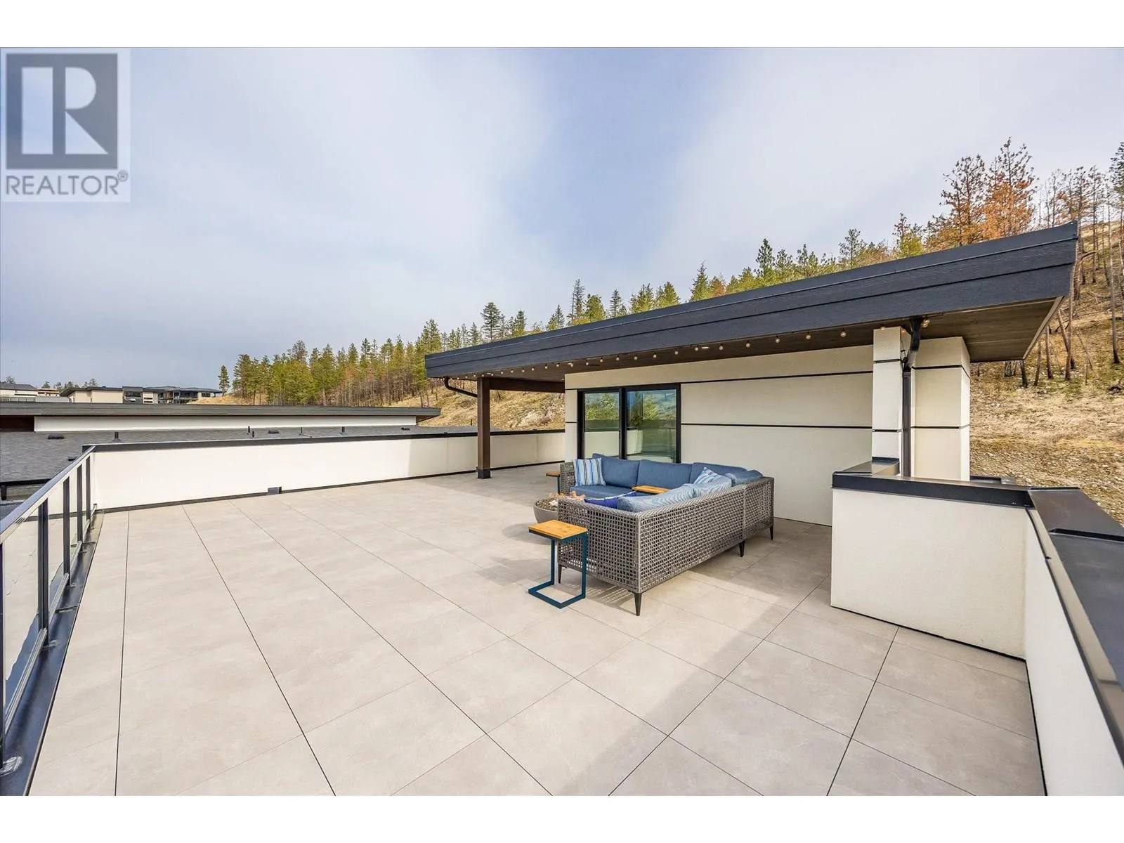 10058 Beacon Hill Drive