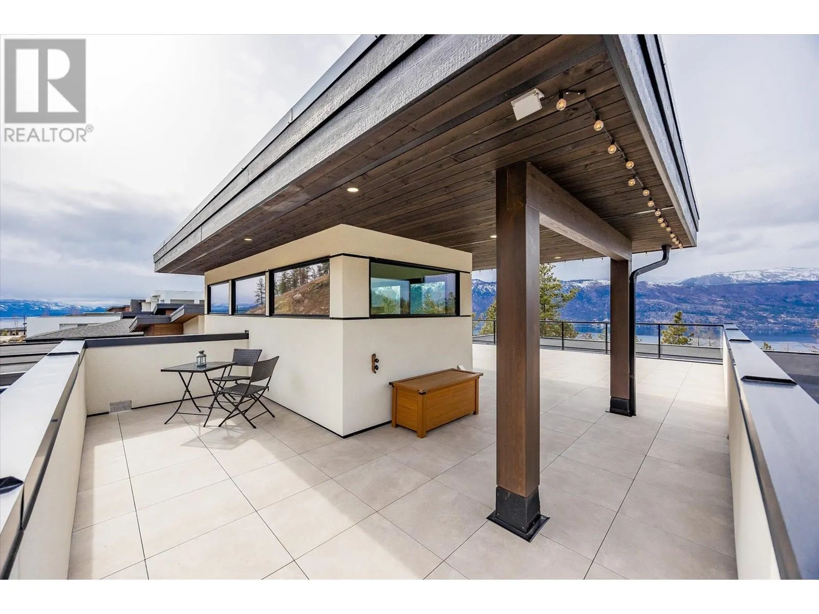 10058 Beacon Hill Drive