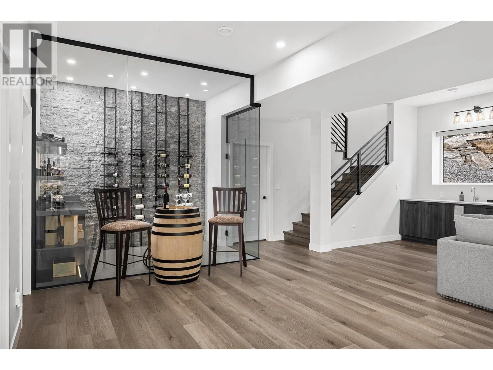 10058 Beacon Hill Drive