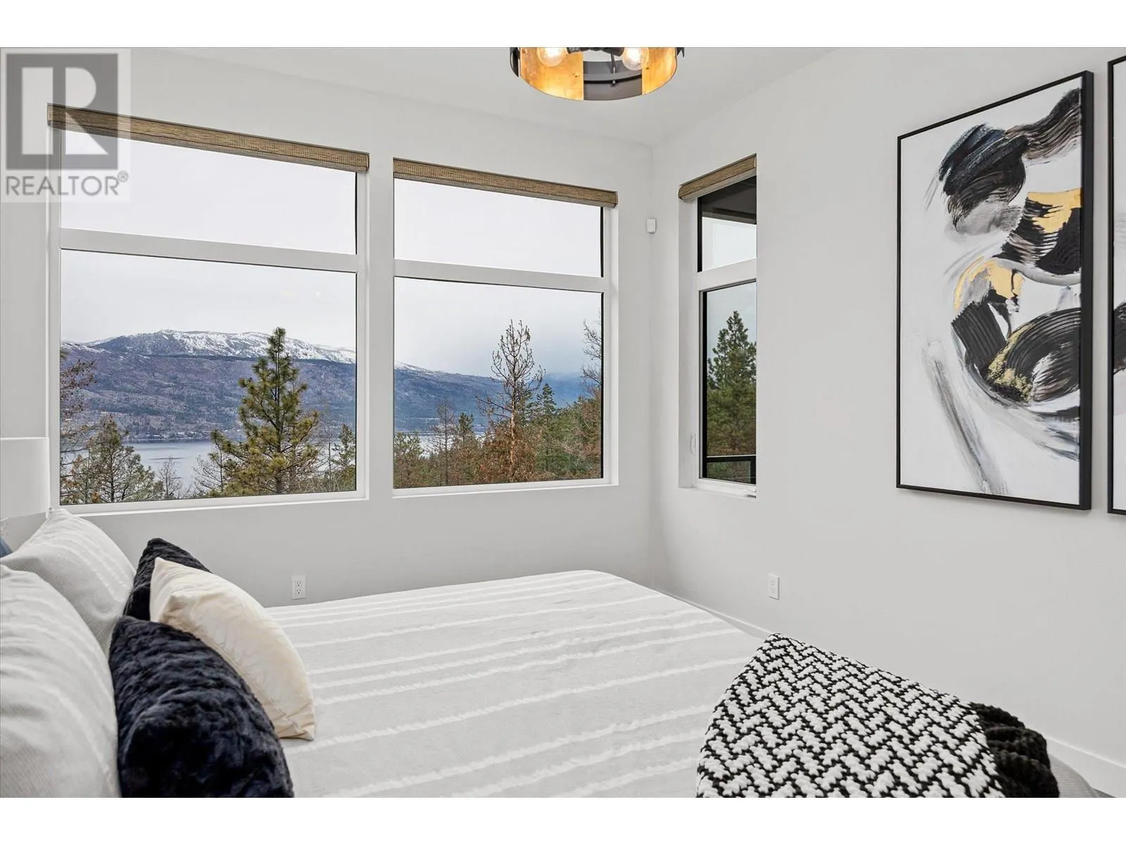 10058 Beacon Hill Drive