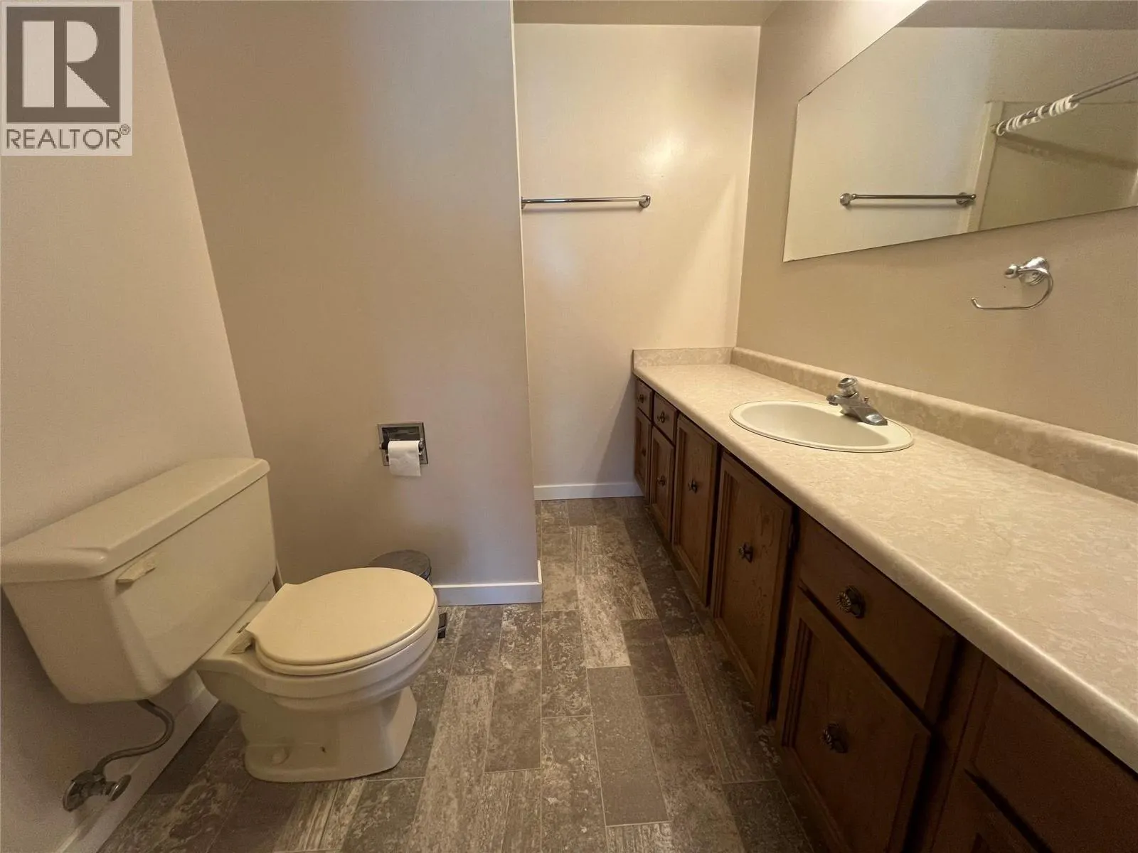 3901 32 Avenue Unit# 210