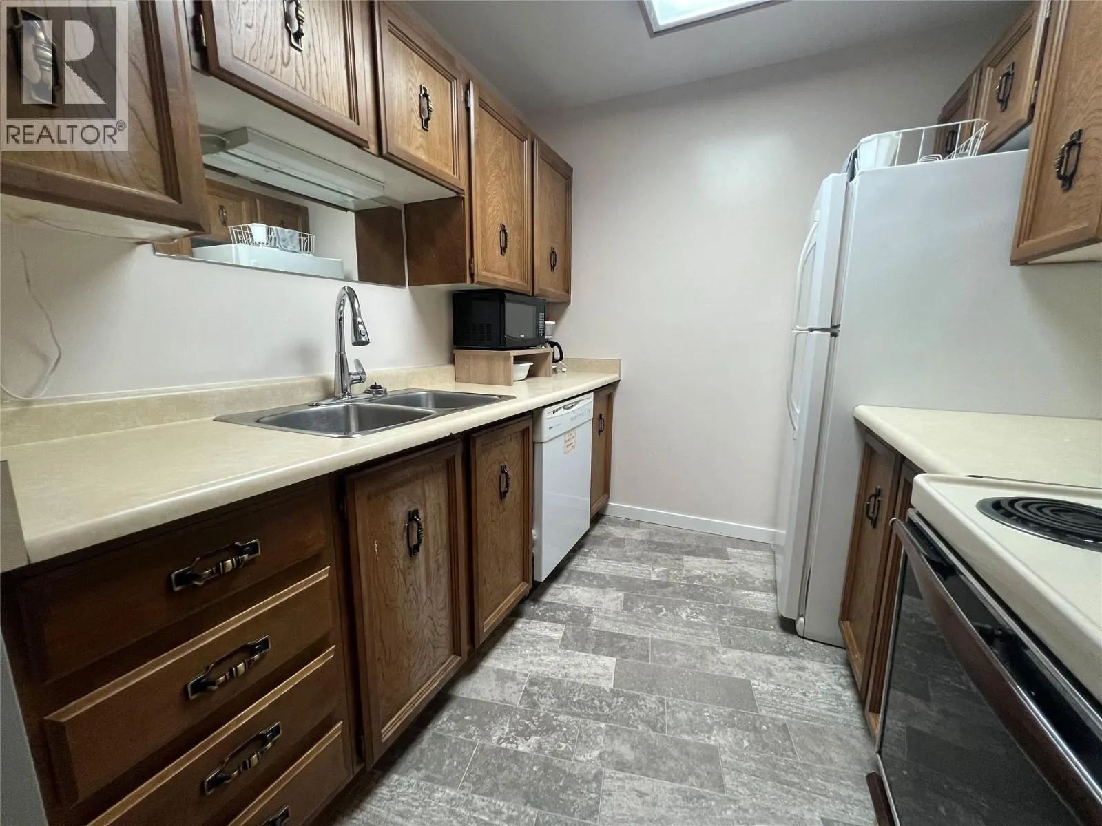 3901 32 Avenue Unit# 210