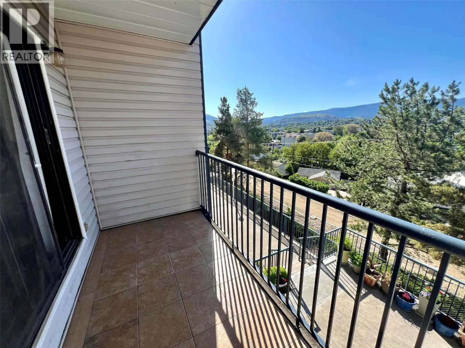 3901 32 Avenue Unit# 210