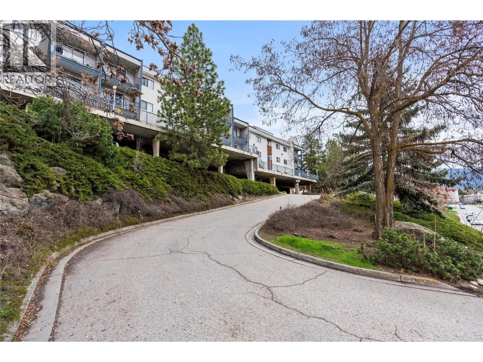3901 32 Avenue Unit# 210