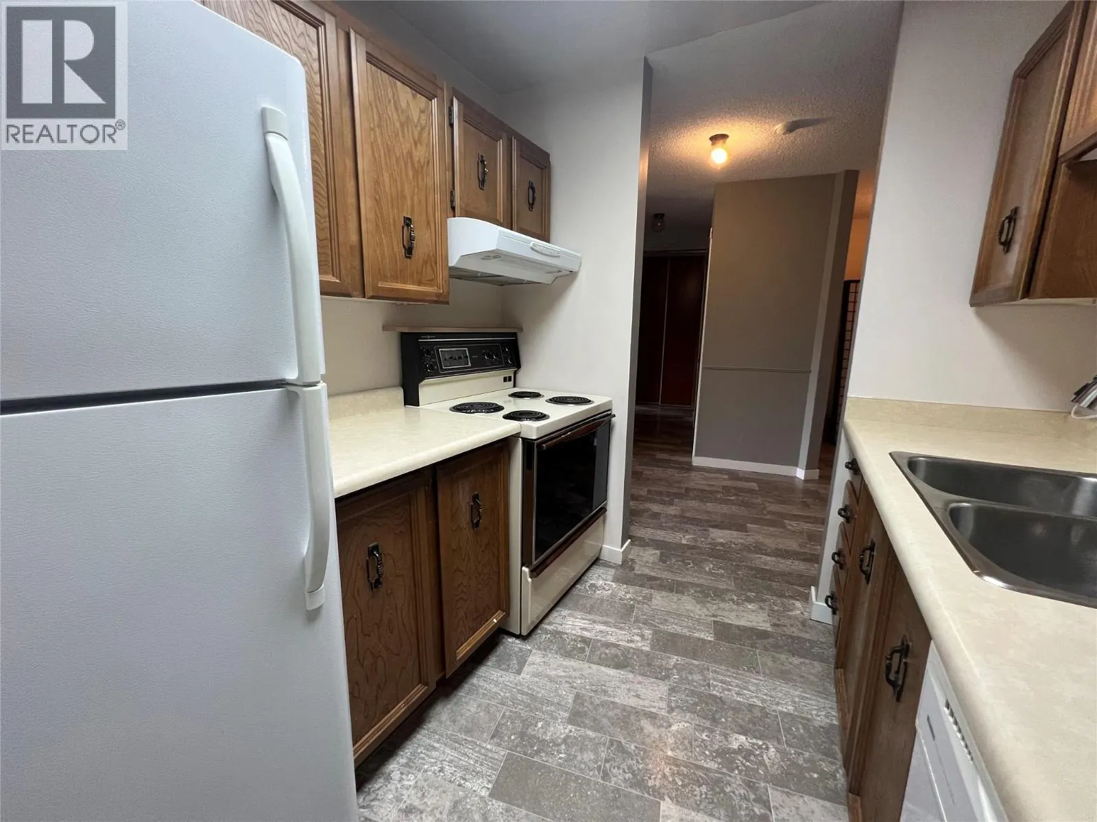 3901 32 Avenue Unit# 210