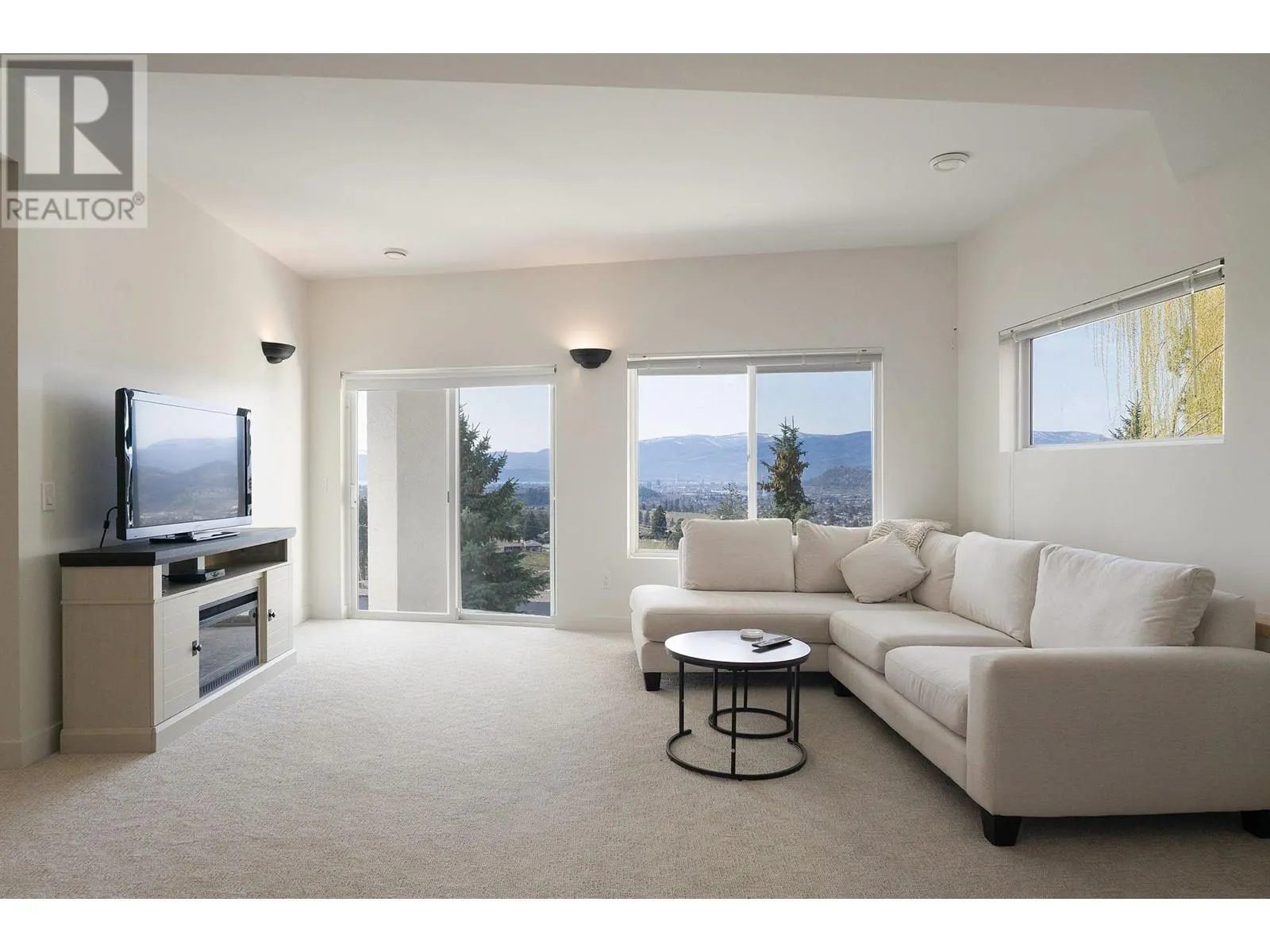 1022 James Hockey Place