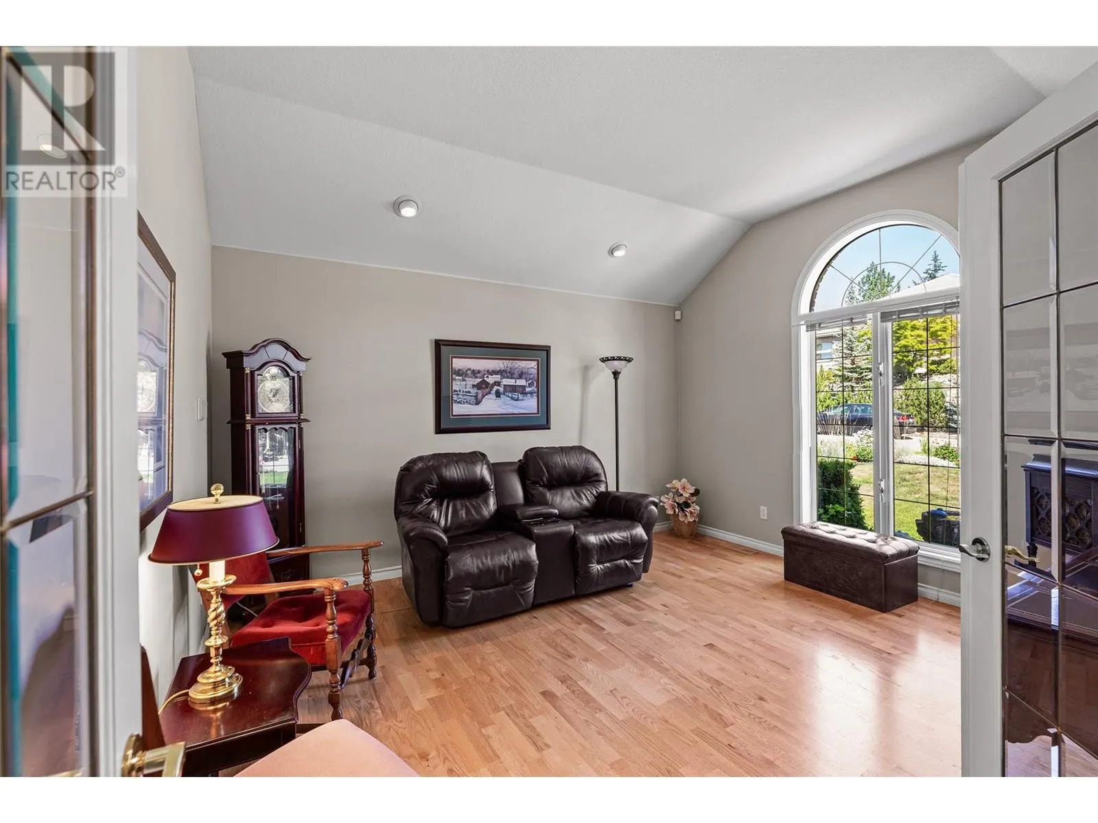 2217 Breckenridge Court