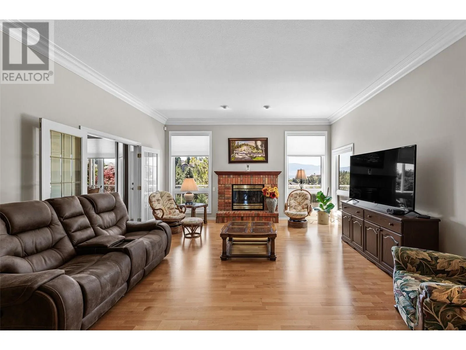 2217 Breckenridge Court