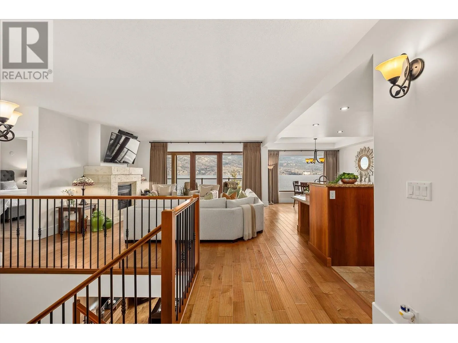 14419 Downton Avenue Unit# 206