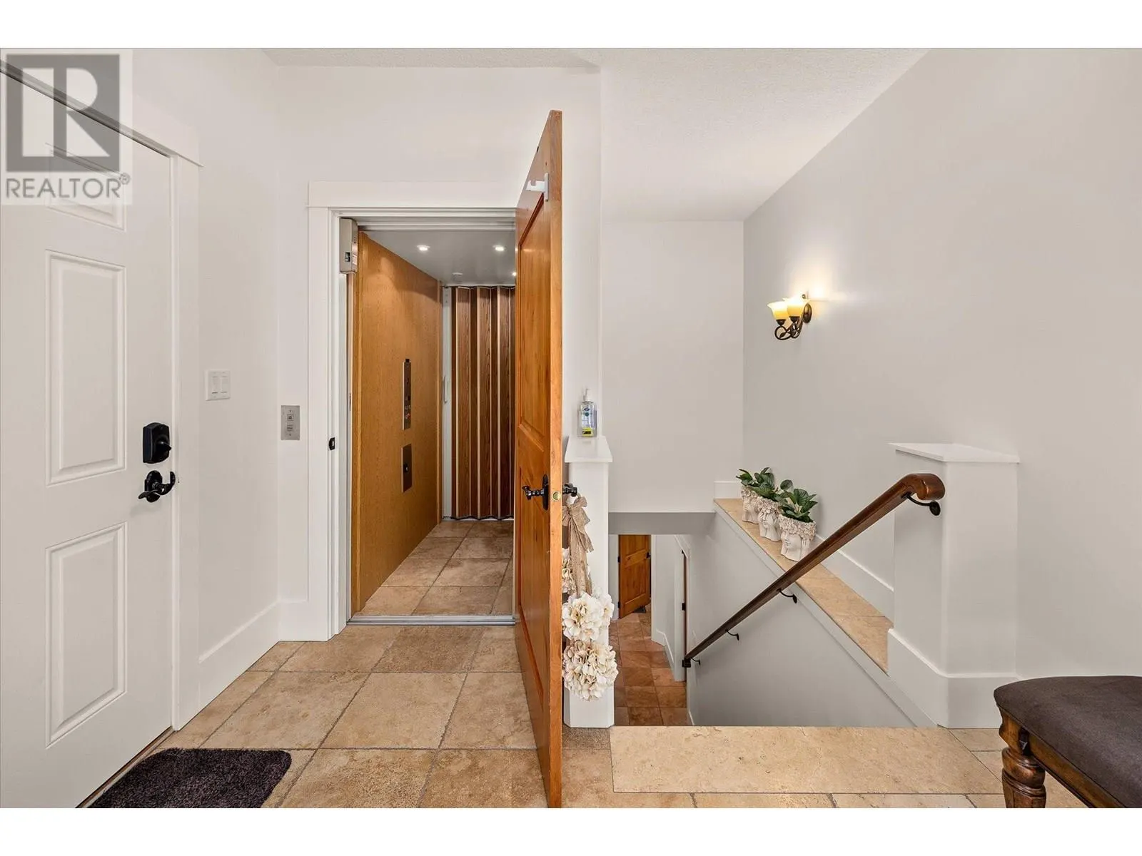 14419 Downton Avenue Unit# 206
