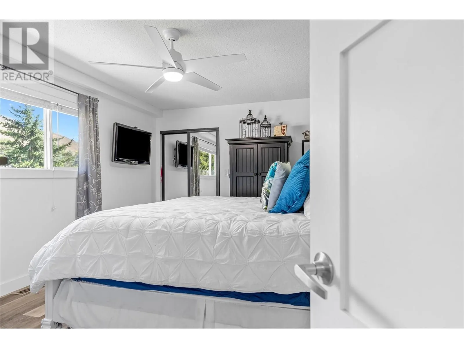 6149 Bella Vista Road