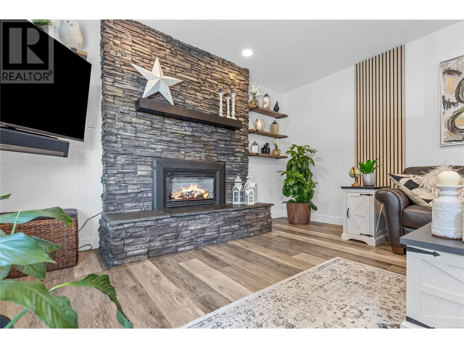 6149 Bella Vista Road