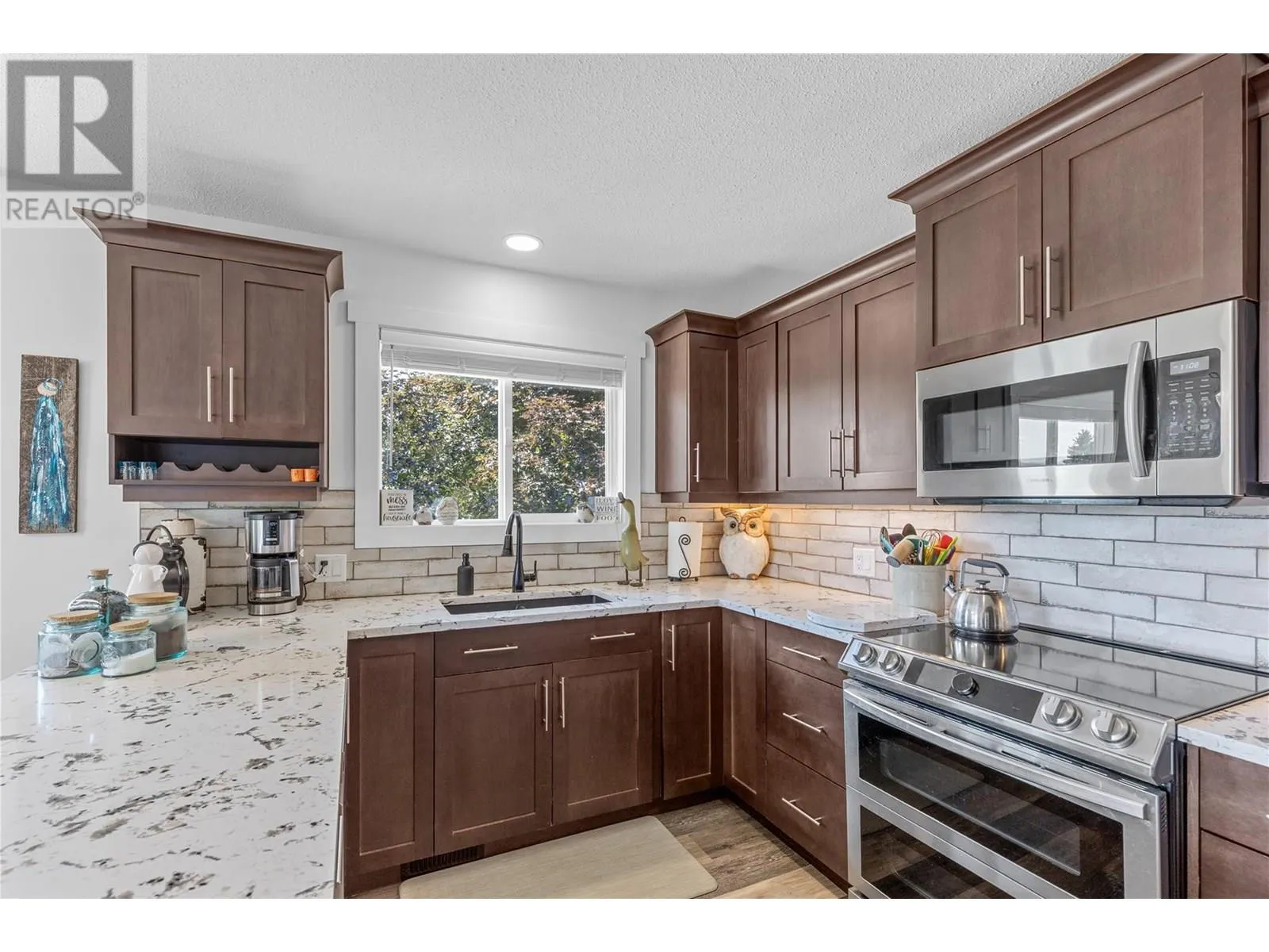 6149 Bella Vista Road