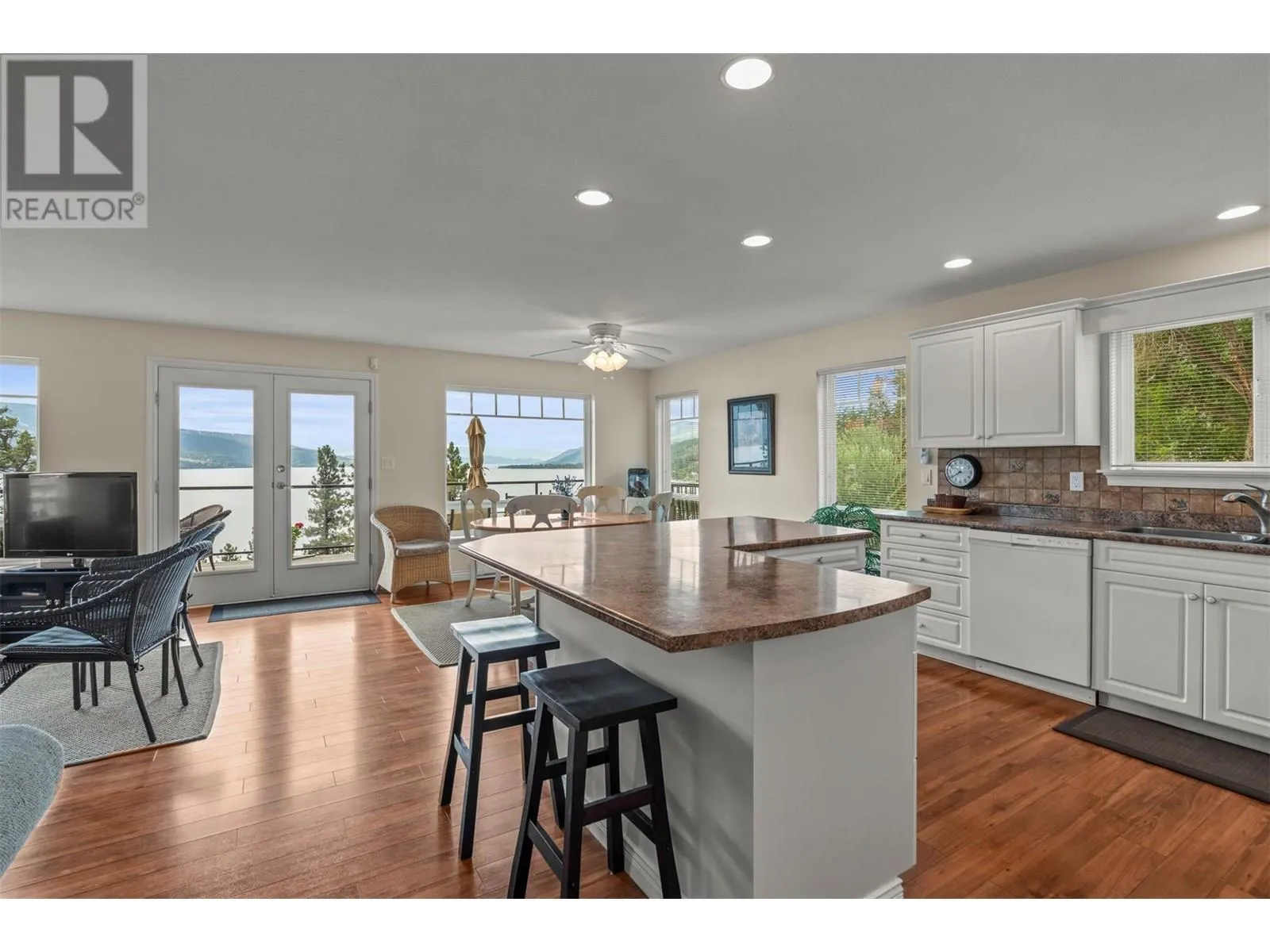 367 Killarney Way