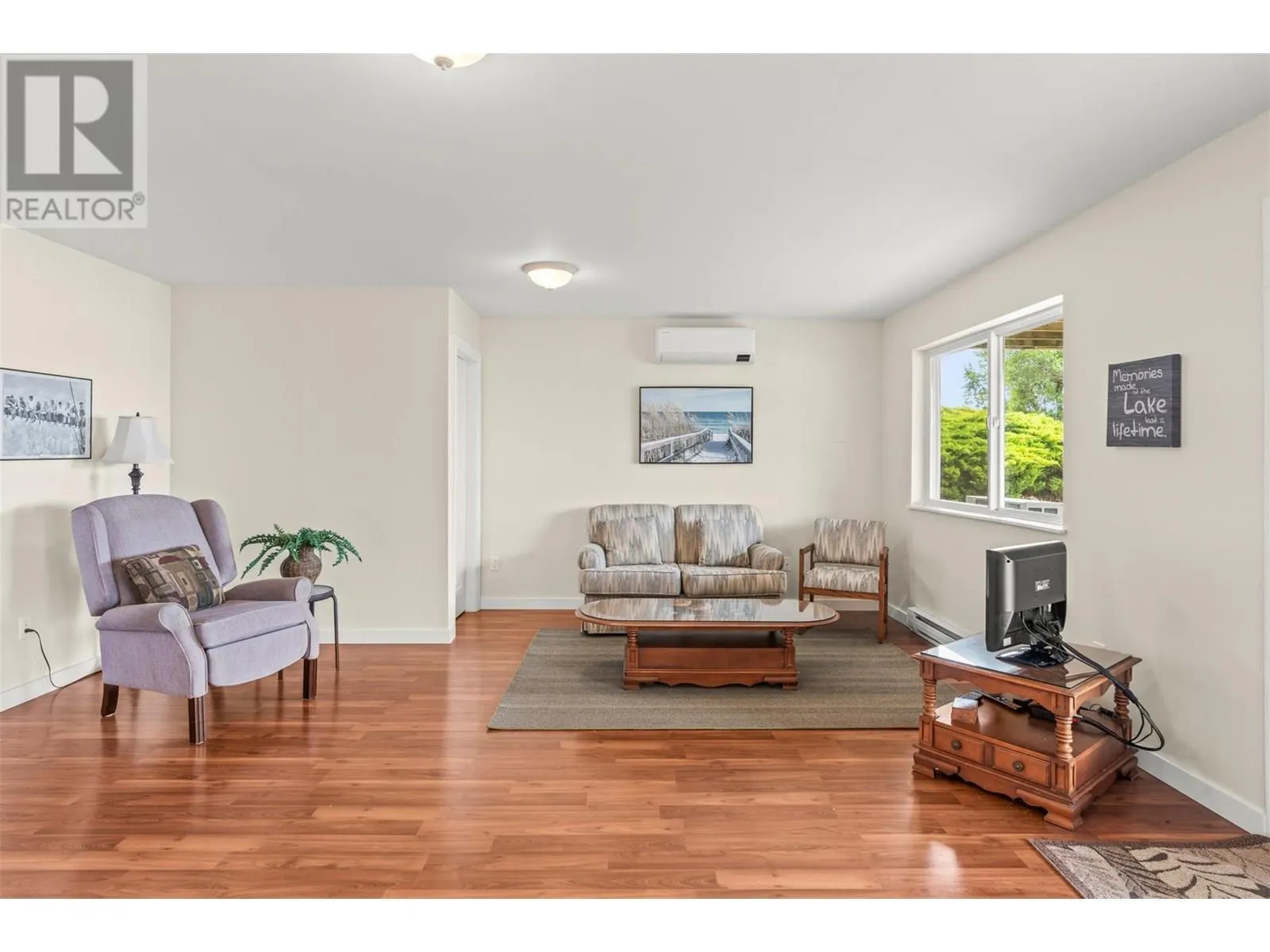 367 Killarney Way