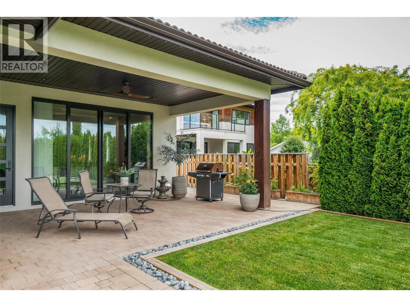 3567 Lakeshore Road