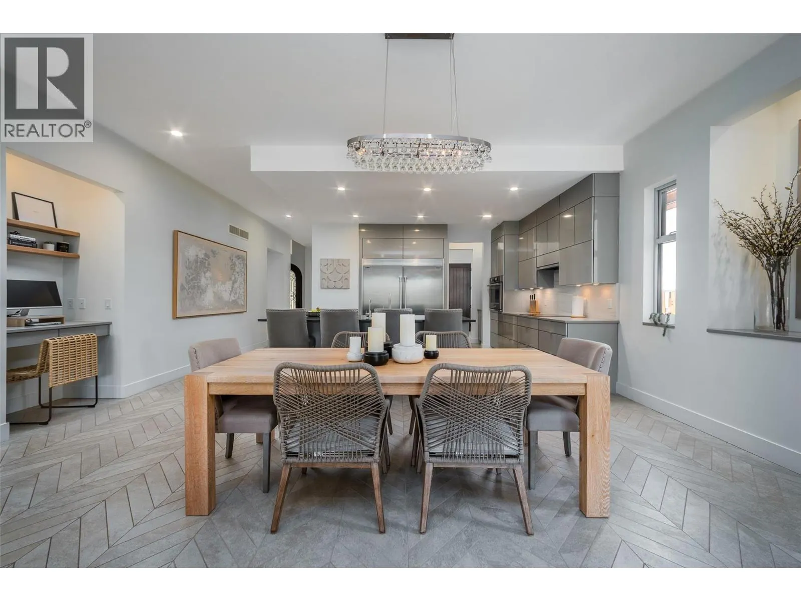 3567 Lakeshore Road