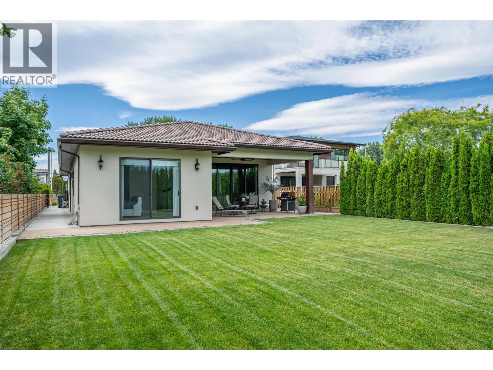 3567 Lakeshore Road