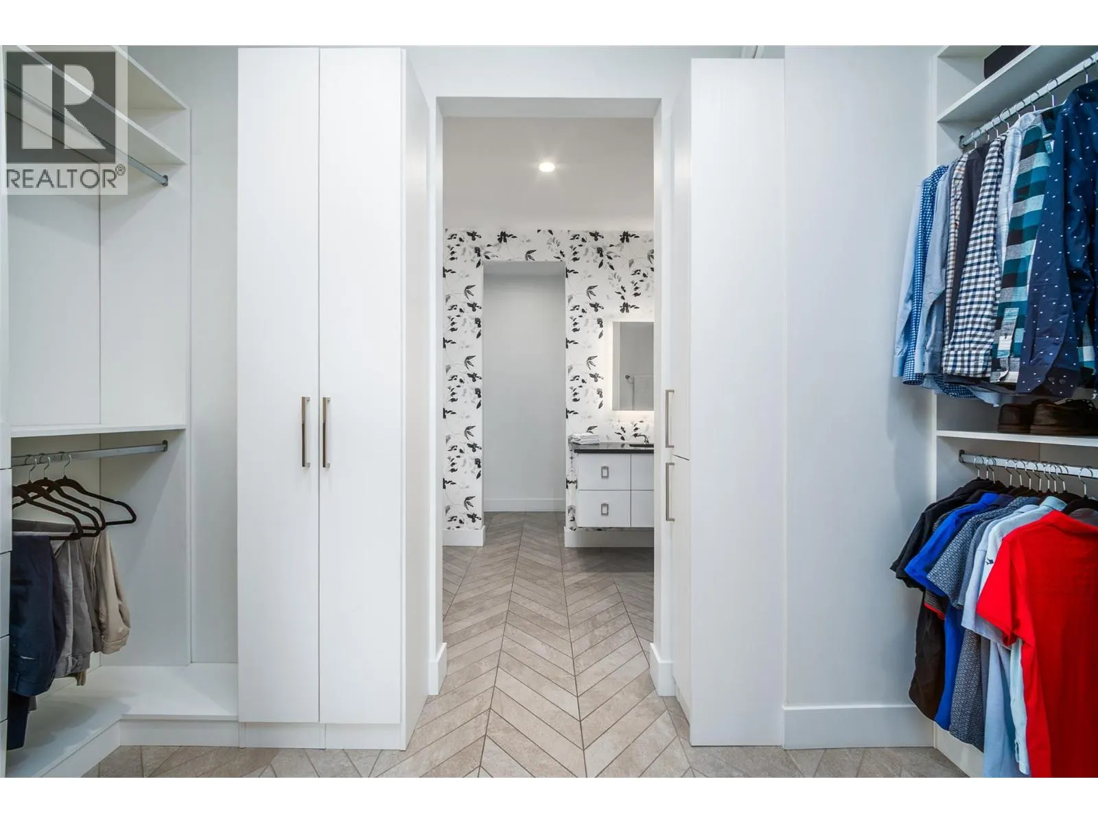 3567 Lakeshore Road