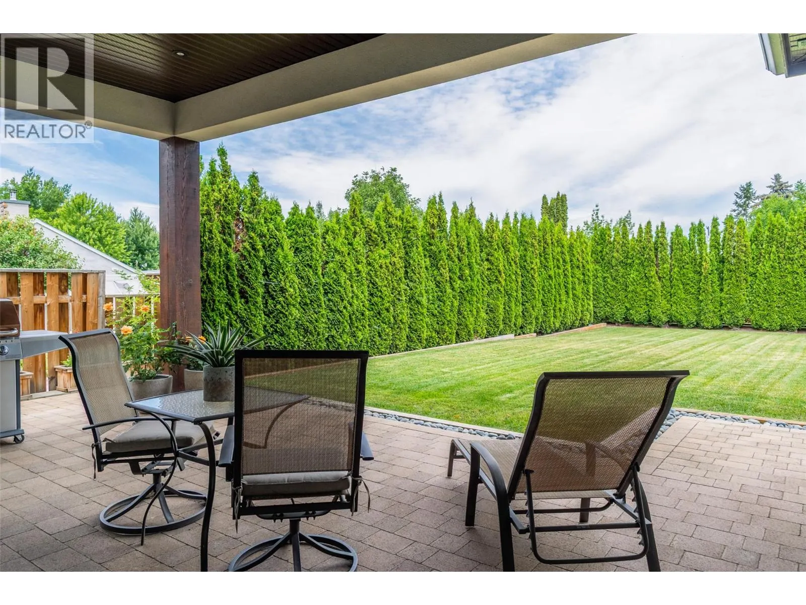 3567 Lakeshore Road