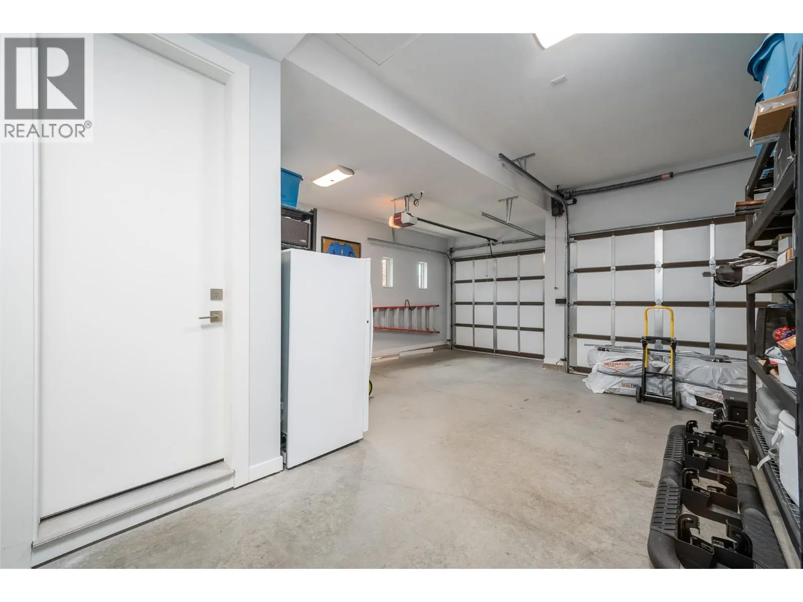 3567 Lakeshore Road