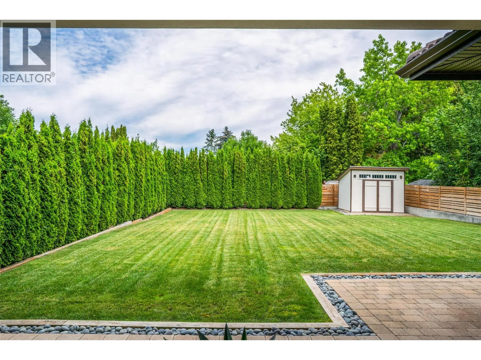 3567 Lakeshore Road