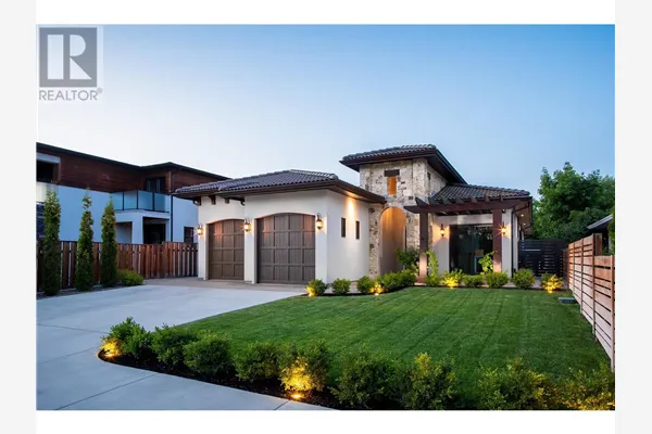 3567 Lakeshore Road