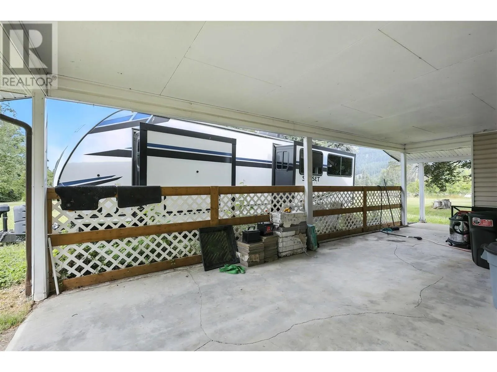 1653 Birch Island Lost Creek Road