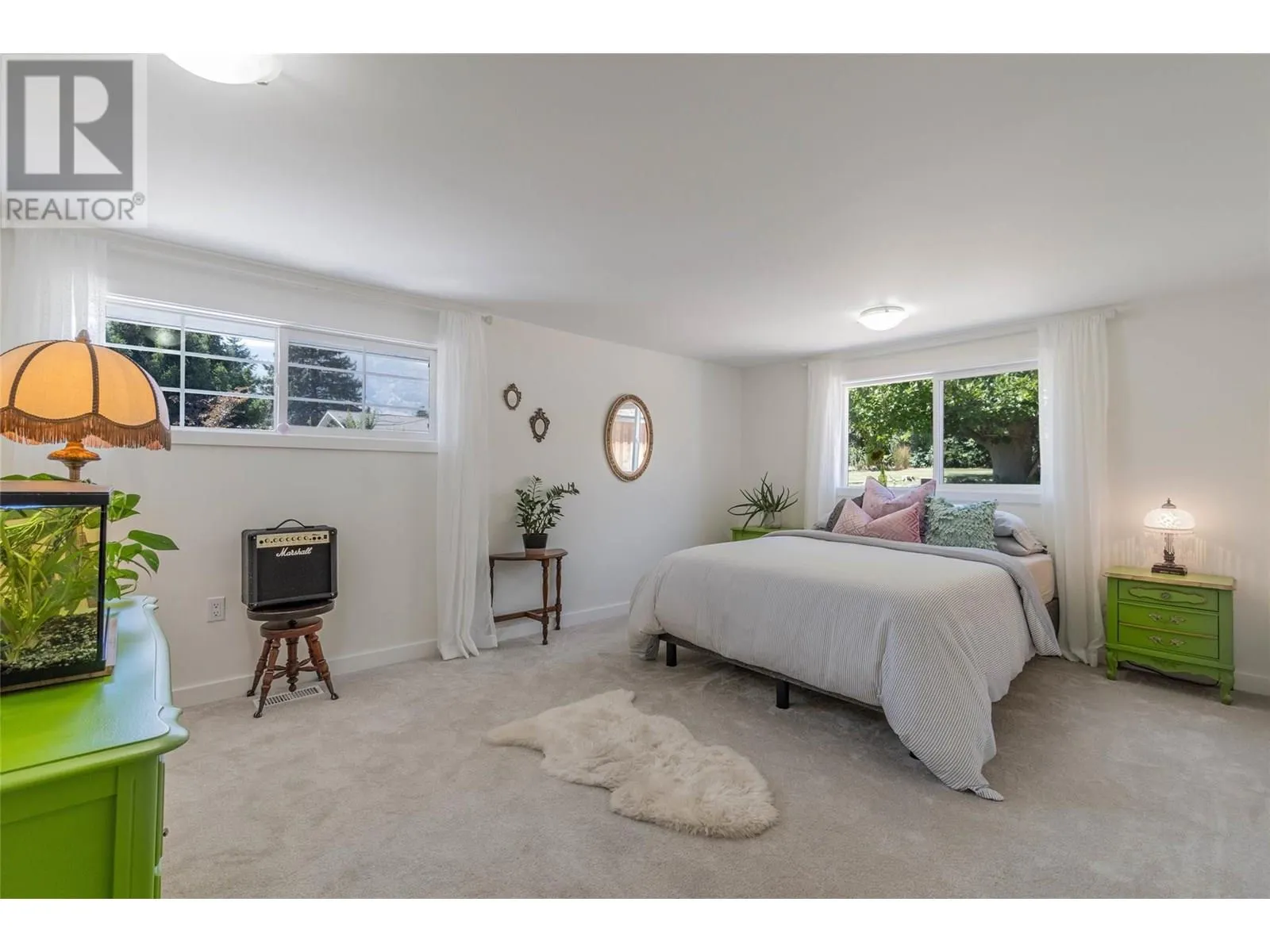 860 Fairview Road