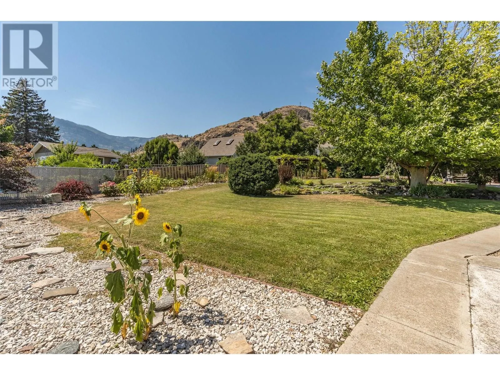 860 Fairview Road