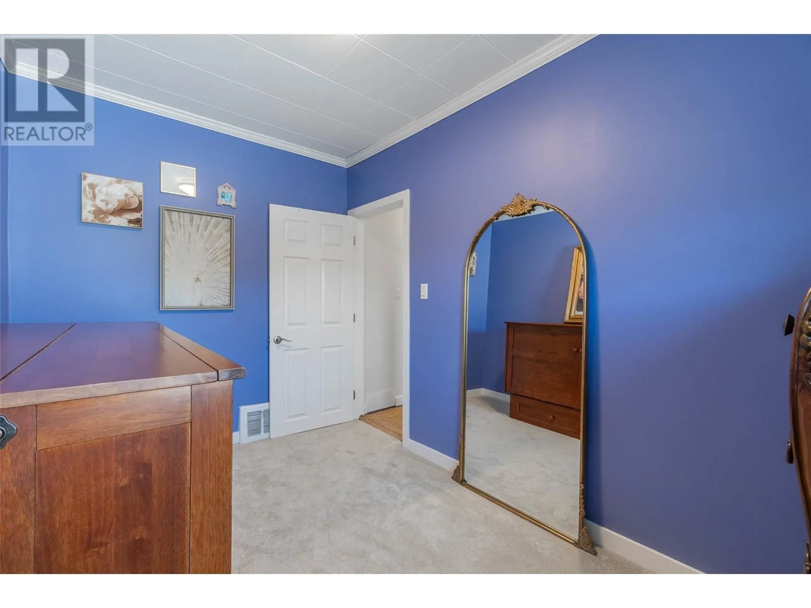 860 Fairview Road