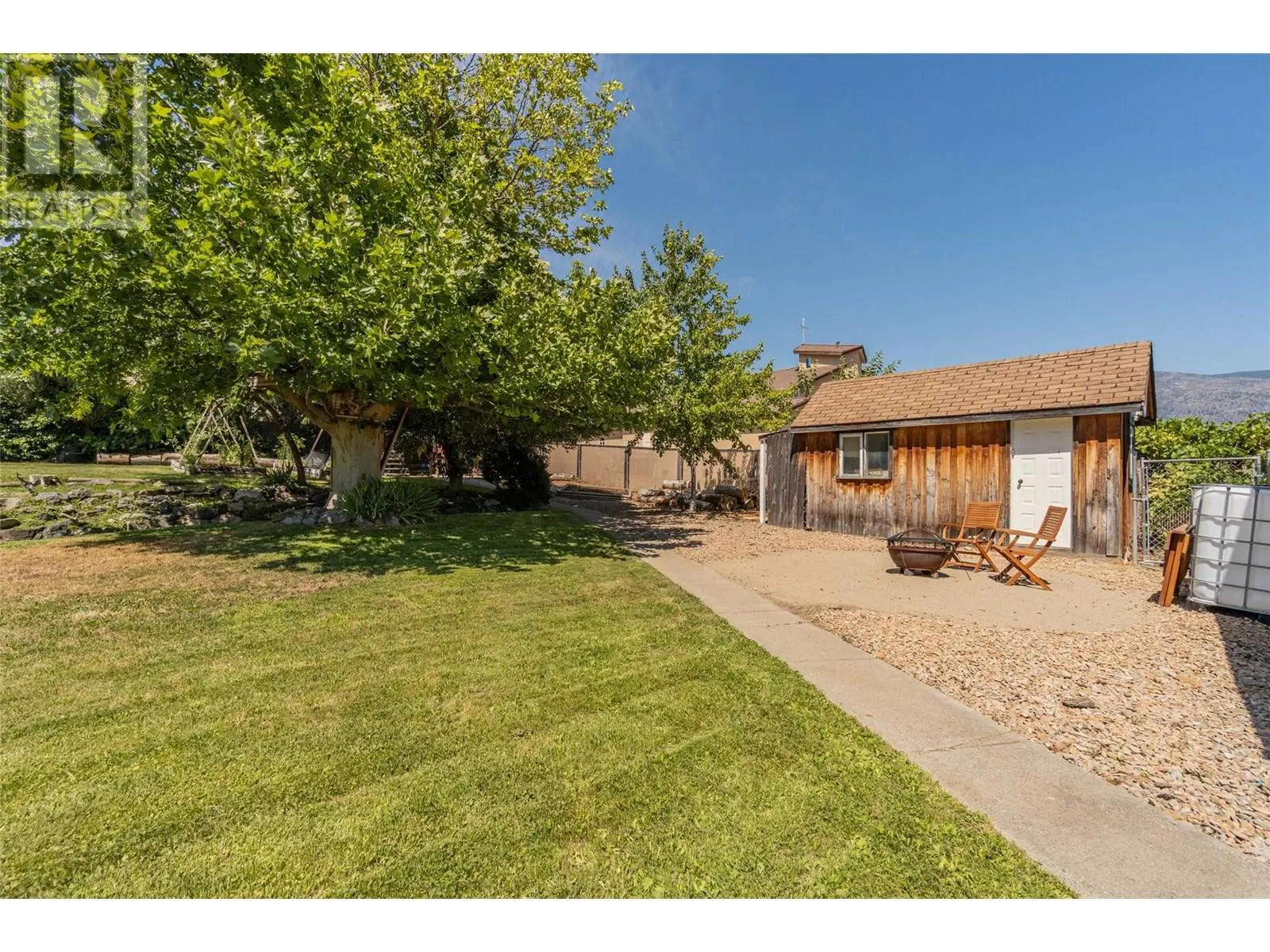 860 Fairview Road