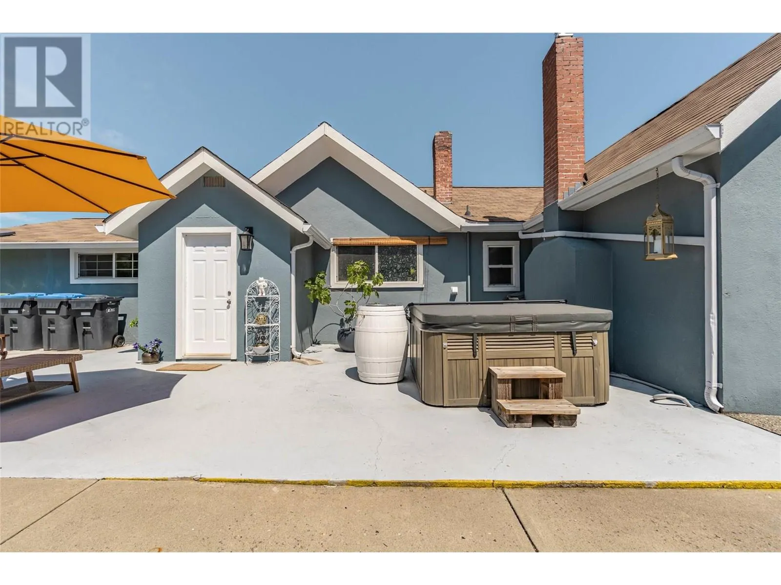 860 Fairview Road