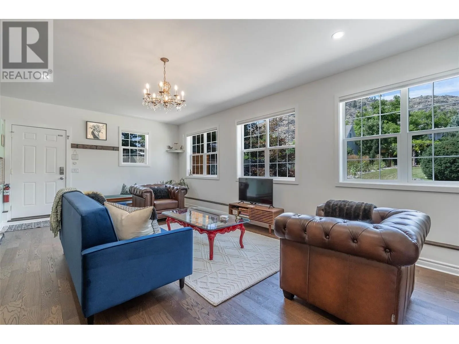 860 Fairview Road