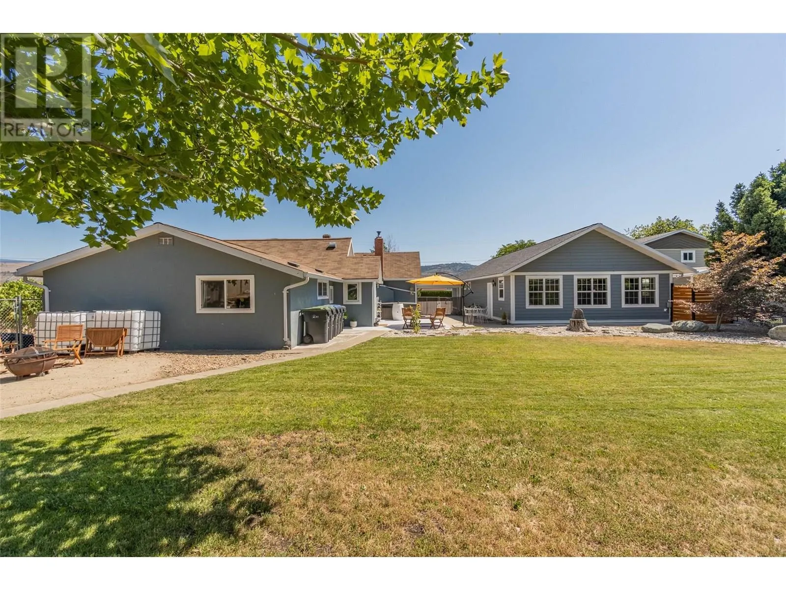 860 Fairview Road