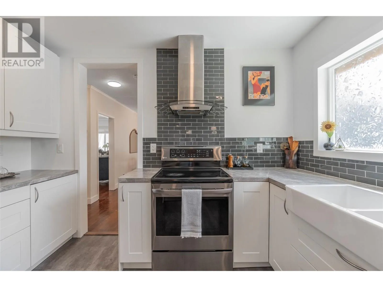860 Fairview Road