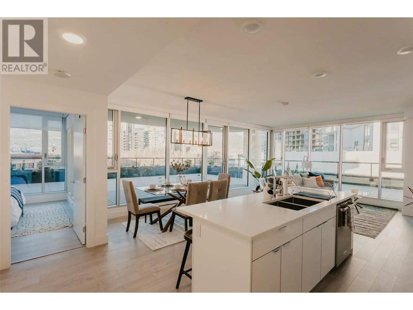 1232 Ellis Street Unit# 403