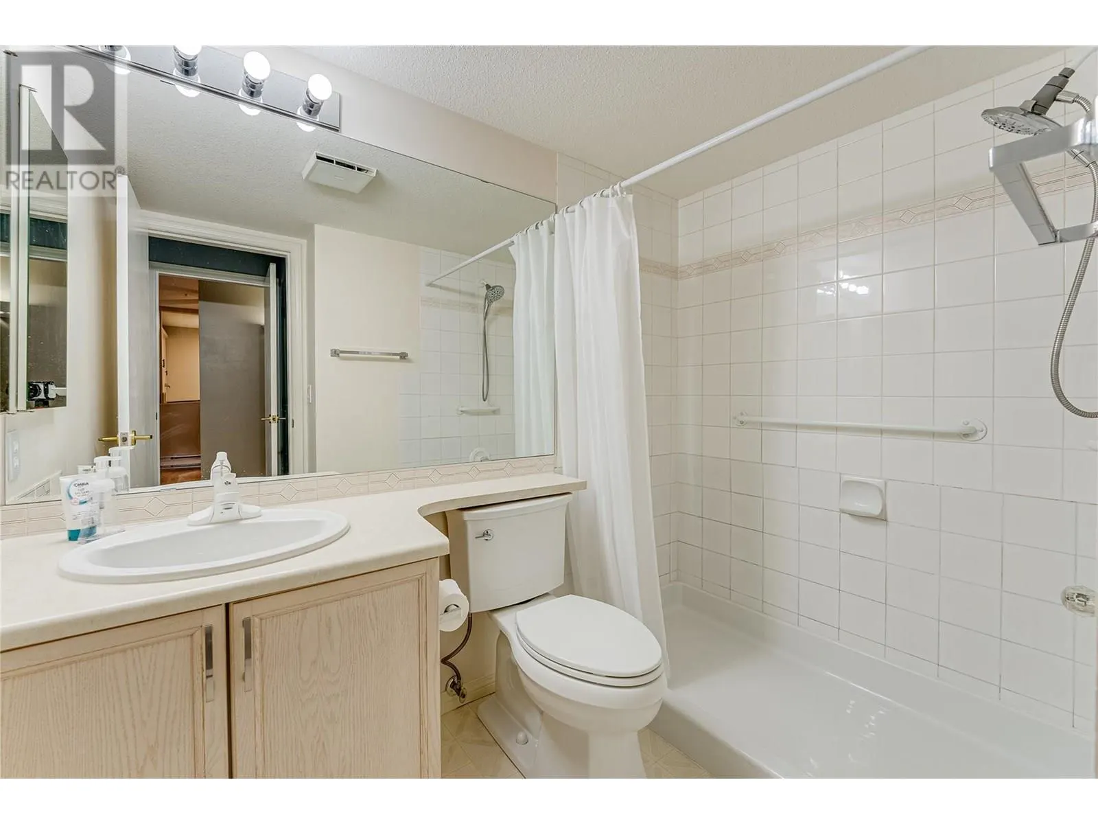 3705 30 Avenue Unit# 204
