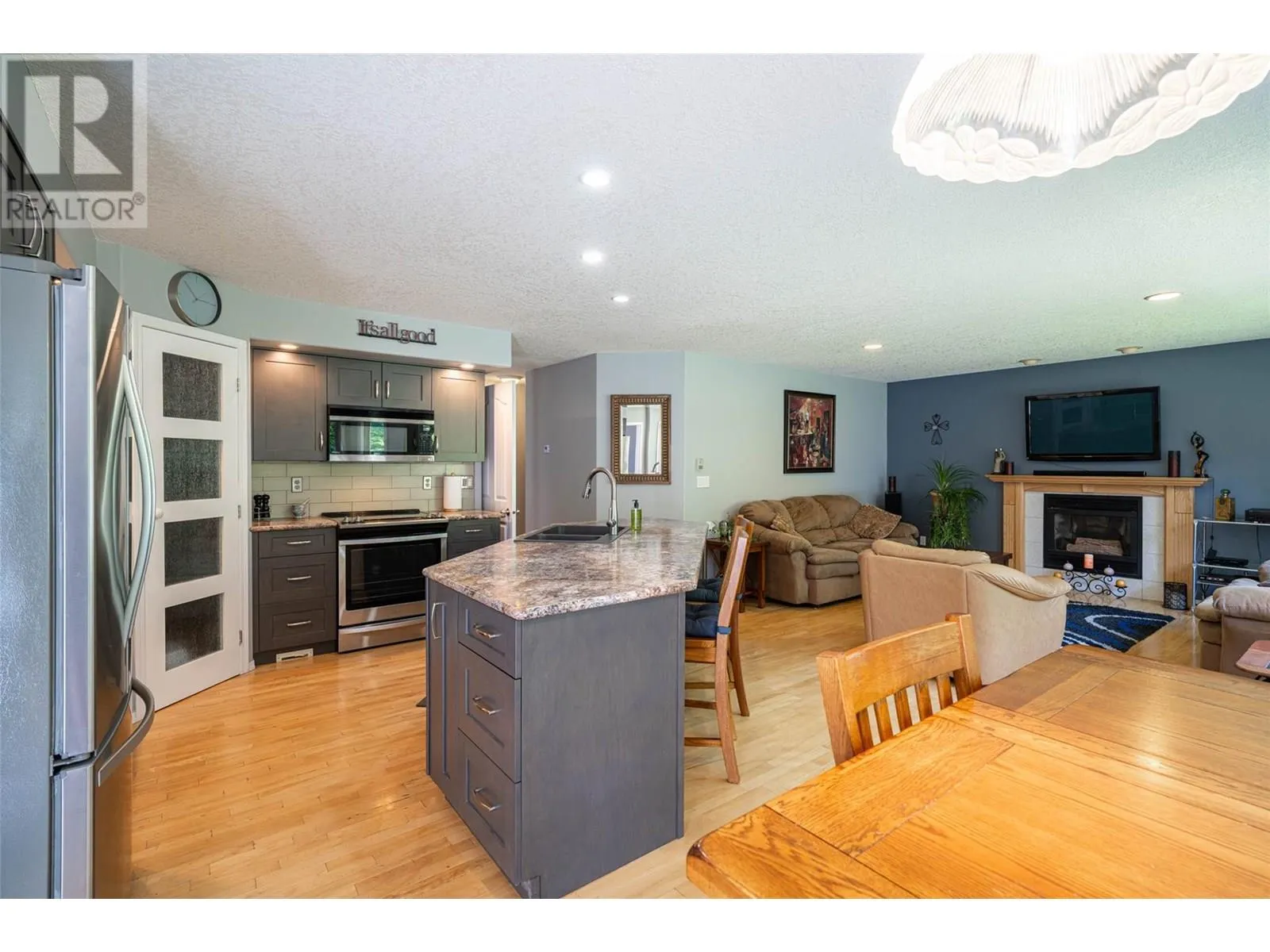 947 Mt. Beaven Place
