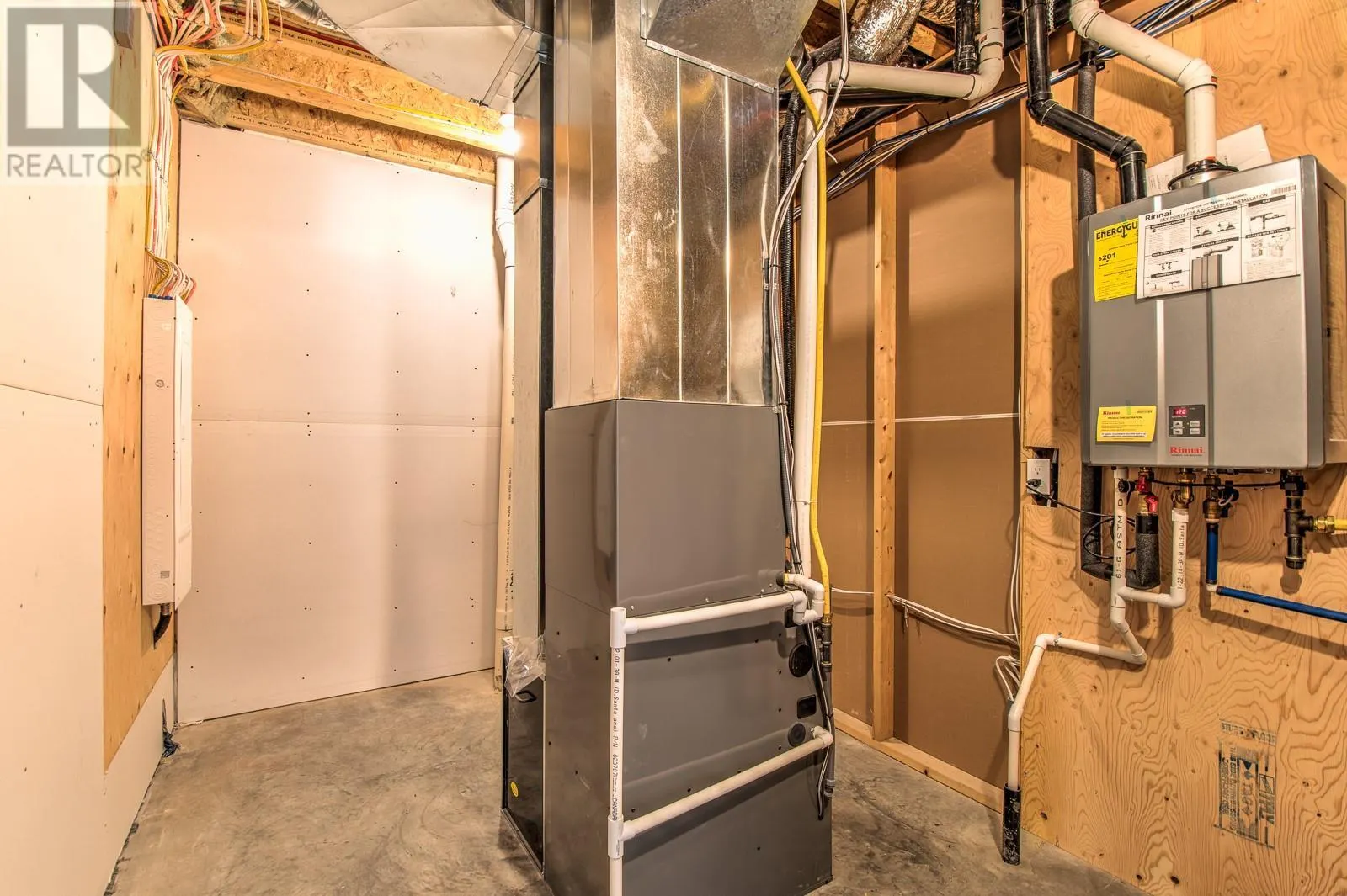7735 OKANAGAN HILLS Boulevard Unit# 20