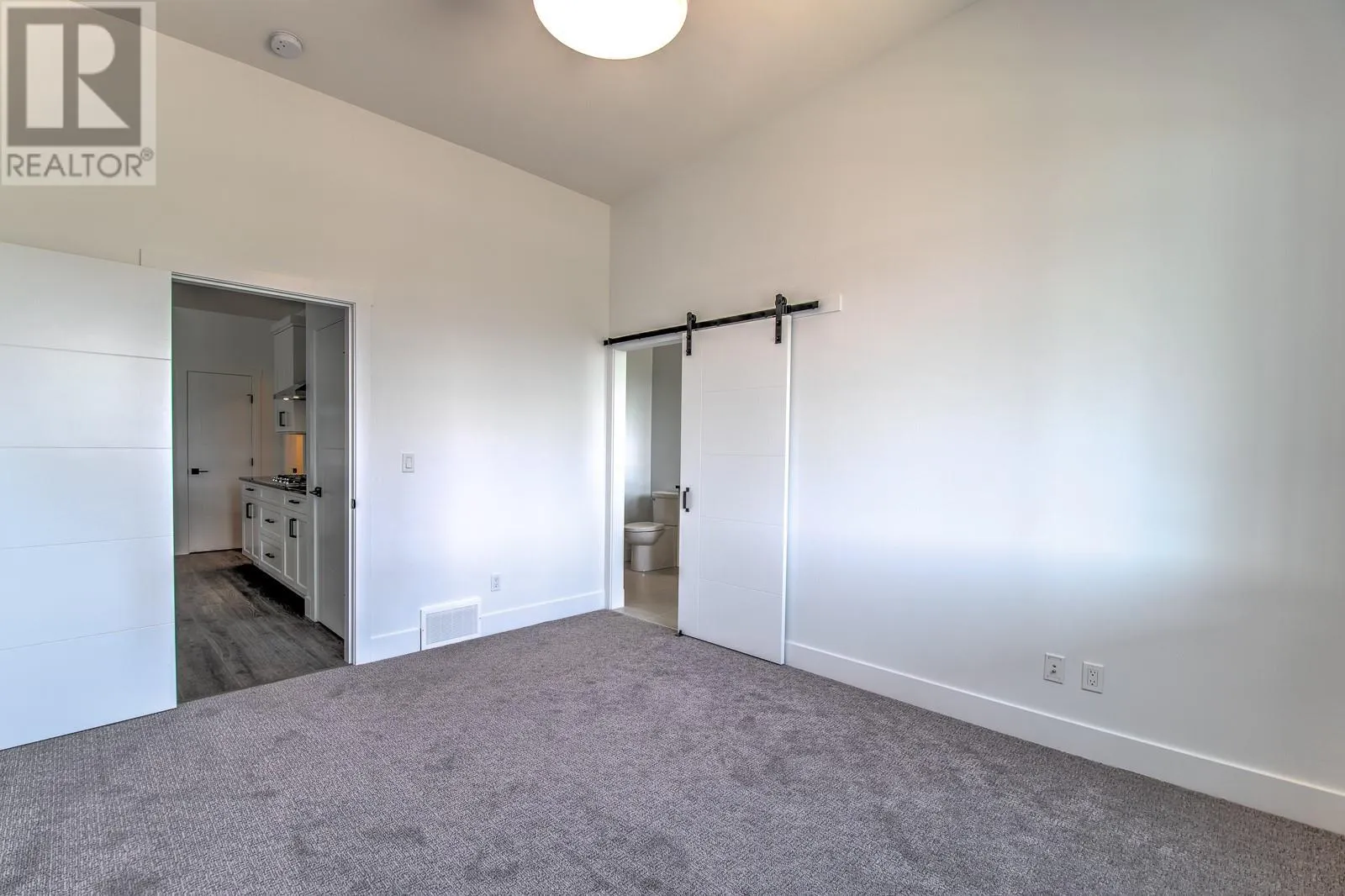 7735 OKANAGAN HILLS Boulevard Unit# 20