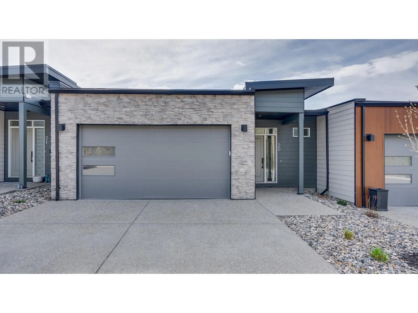 7735 OKANAGAN HILLS Boulevard Unit# 20