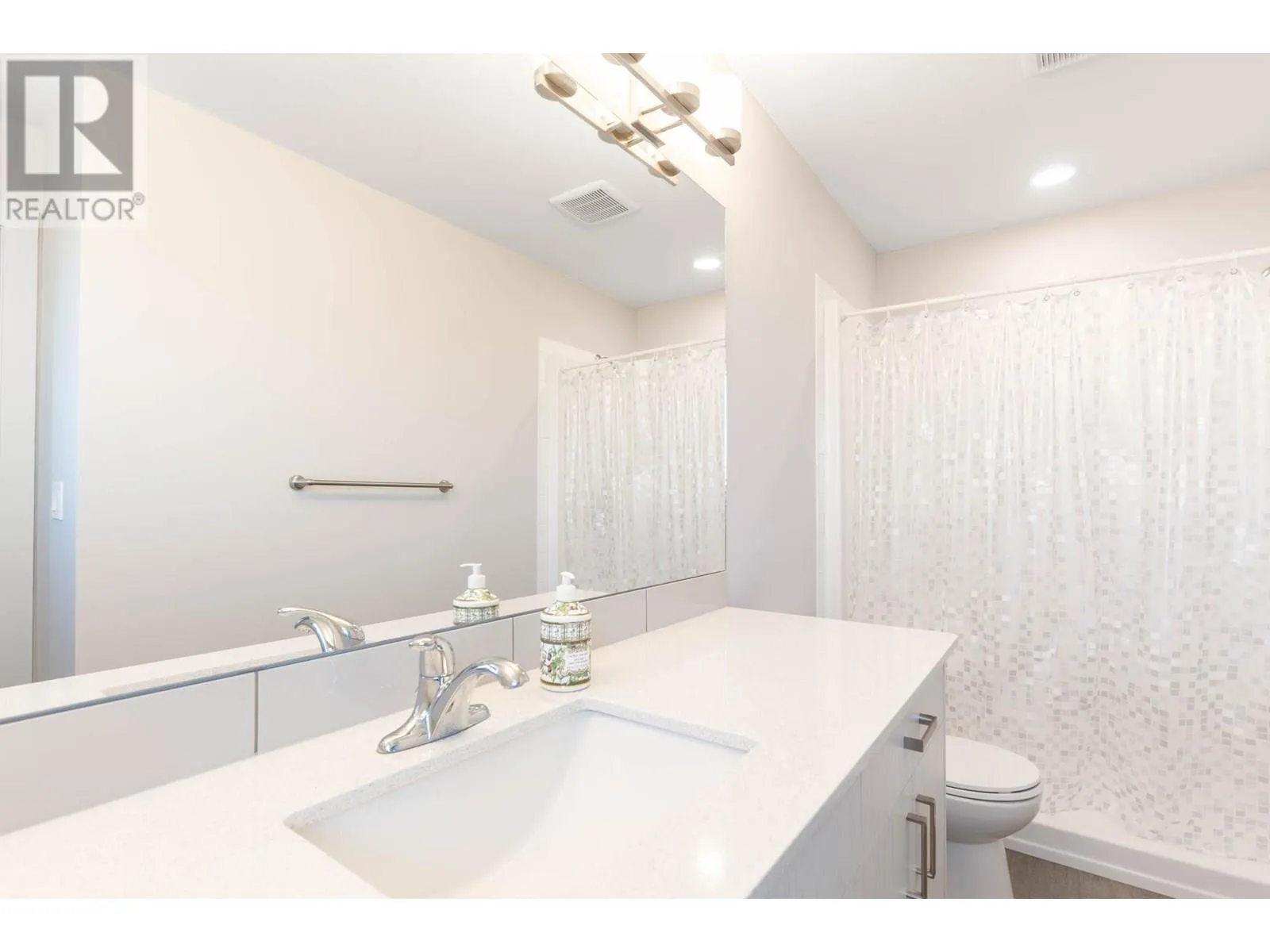 933 Mt. Robson Place Unit# 65