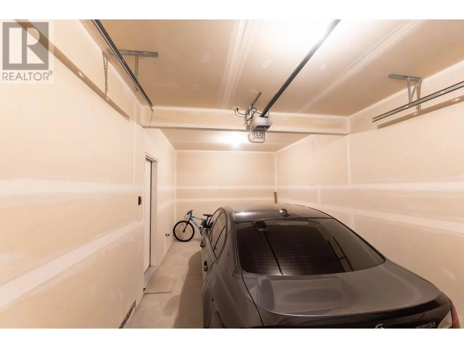 933 Mt. Robson Place Unit# 65
