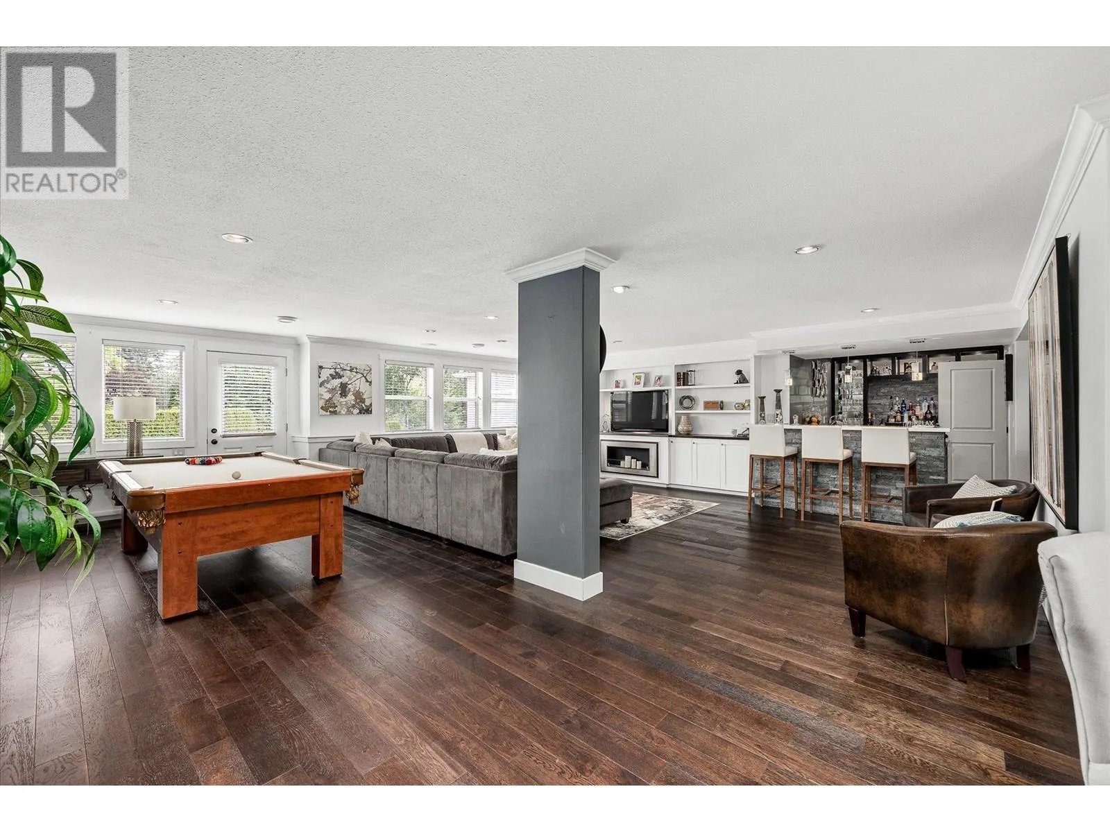 4841 Canyon Ridge Crescent