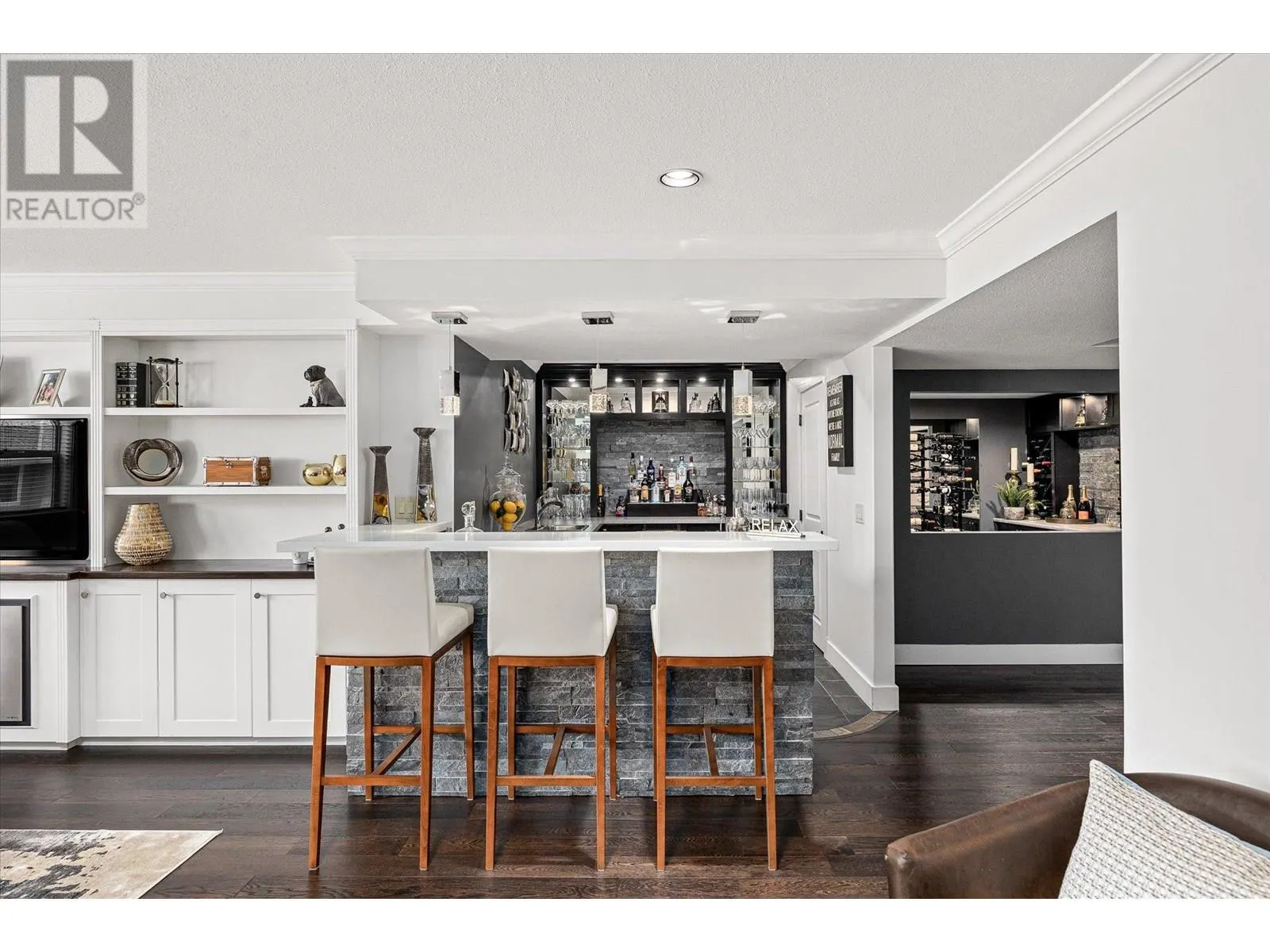 4841 Canyon Ridge Crescent