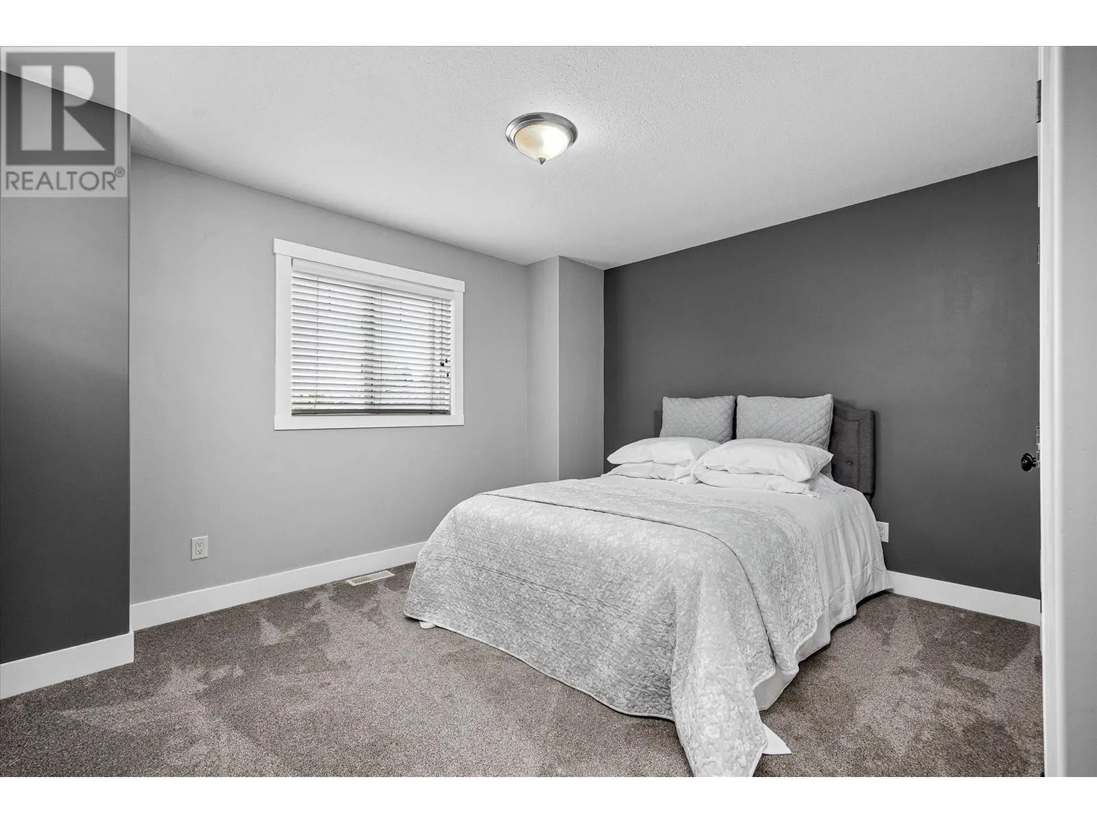 4841 Canyon Ridge Crescent