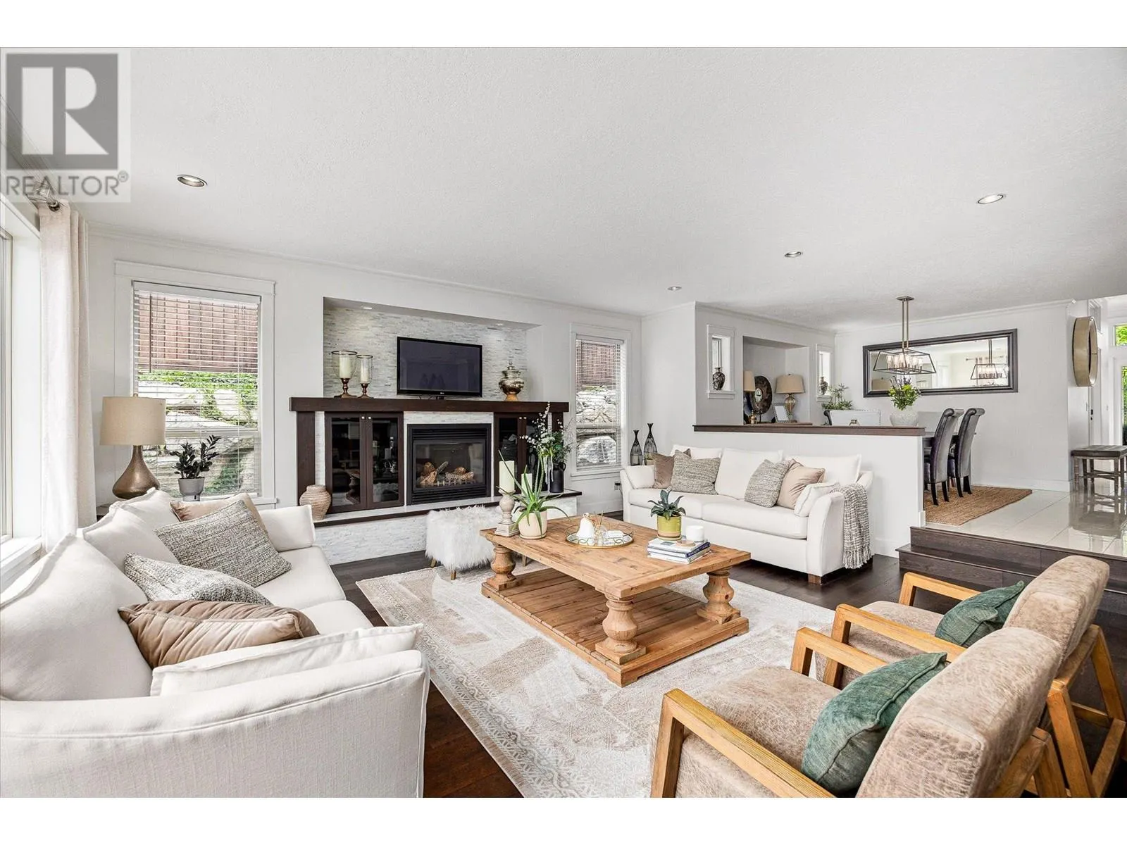 4841 Canyon Ridge Crescent
