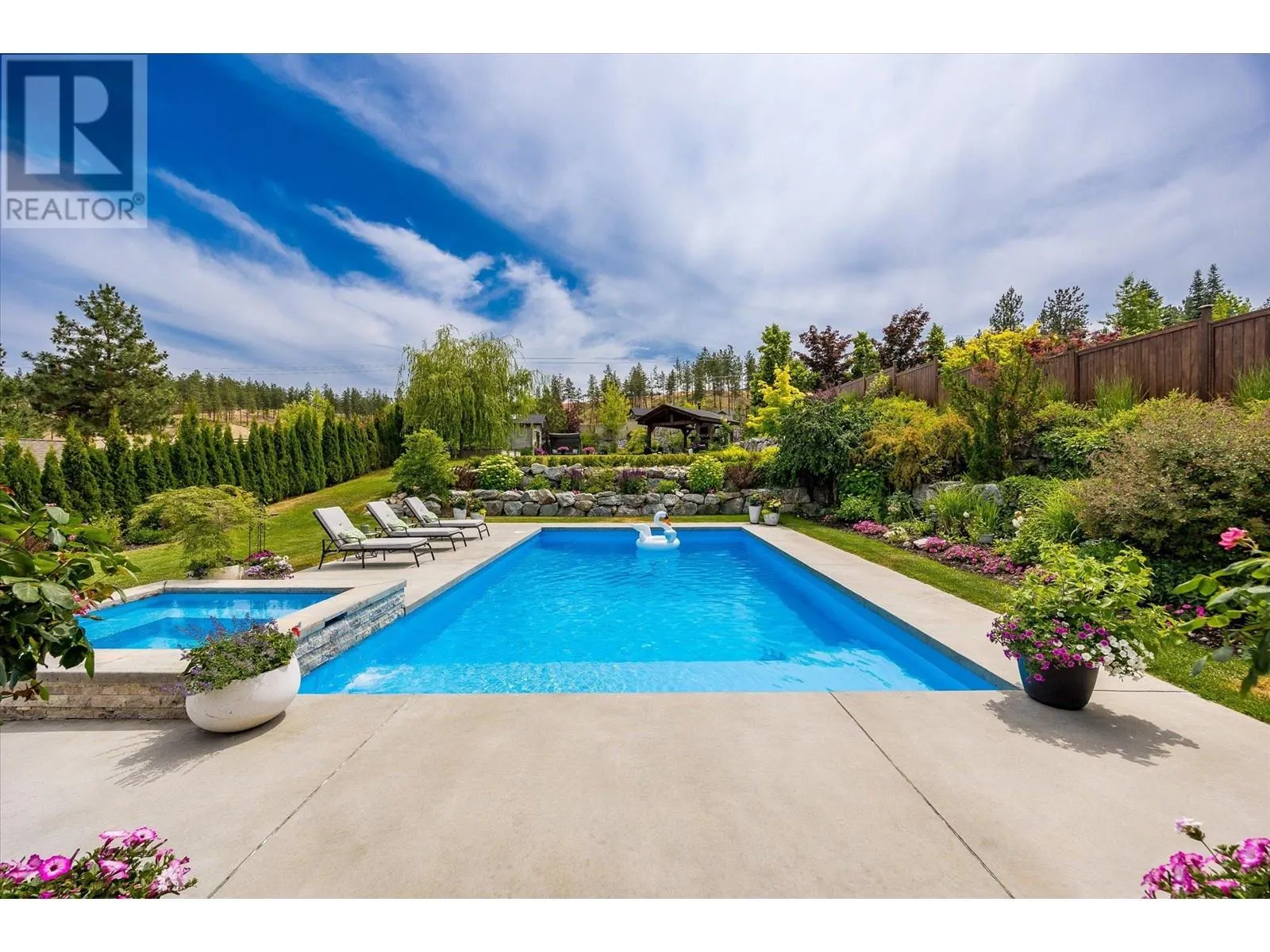 4841 Canyon Ridge Crescent