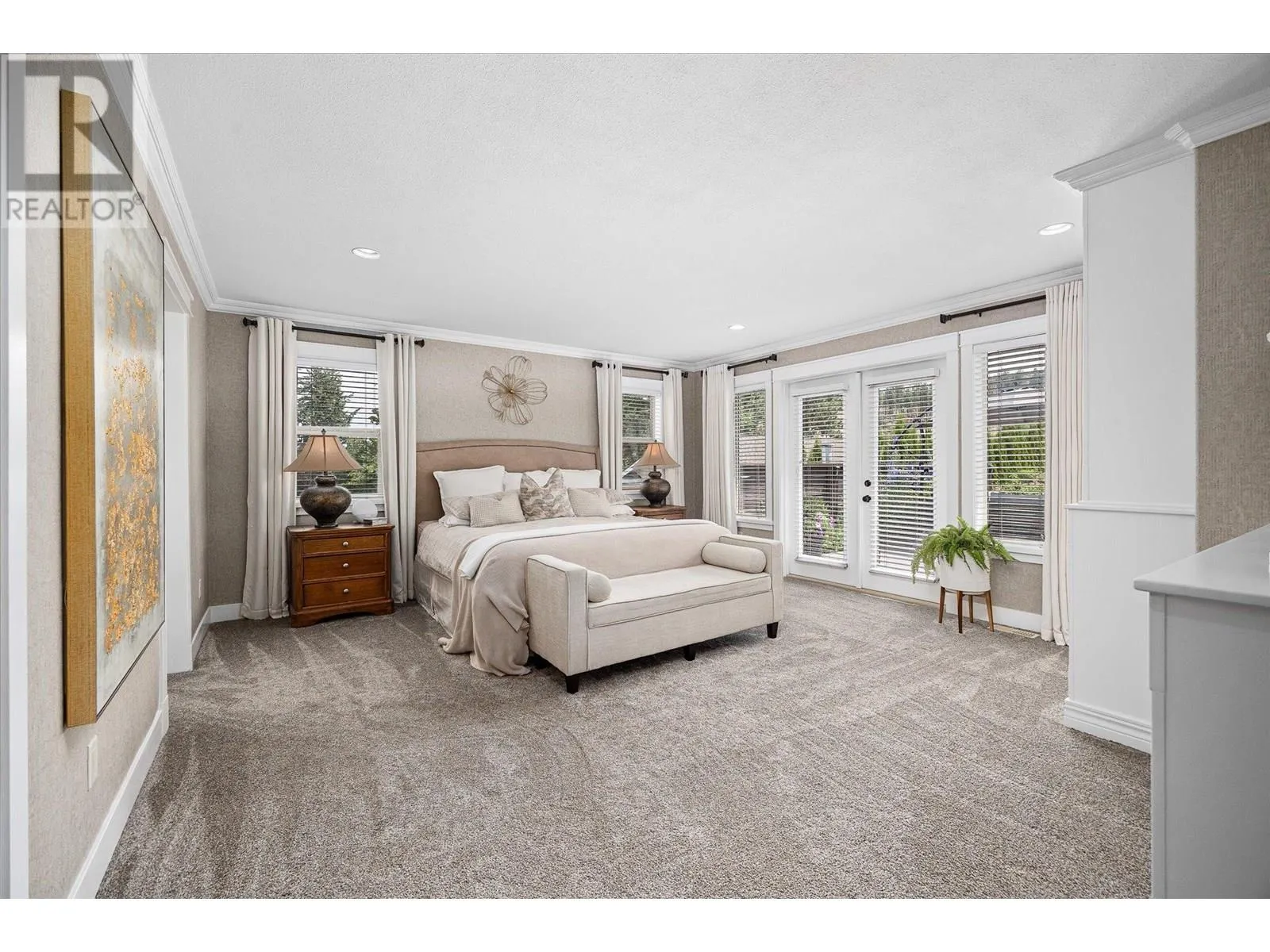 4841 Canyon Ridge Crescent
